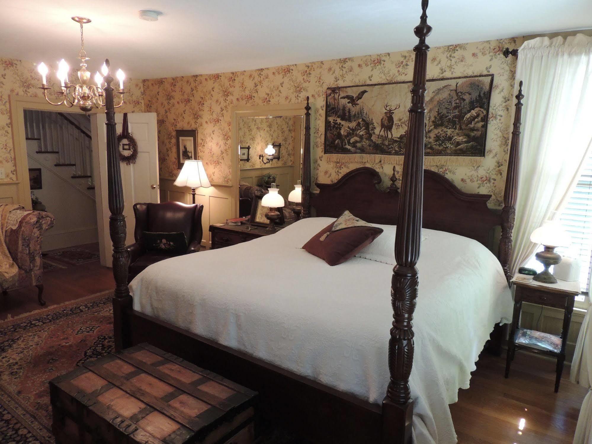 1868 Magnolia House Inn Лексінгтон Екстер'єр фото